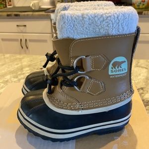 Toddler Sorel boots